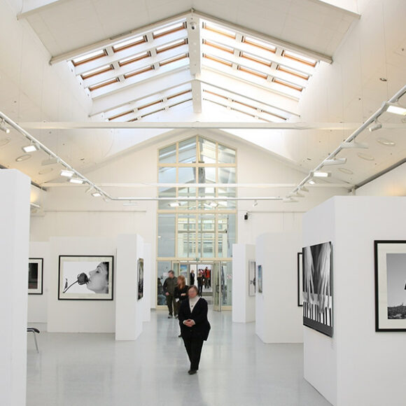 6-1 Exhibition of Modern Art